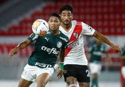 Palmeiras busca la final de Libertadores ante un River herido