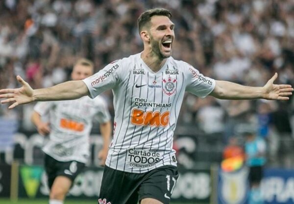 Boselli está en Paraguay y solo falta la oficialización