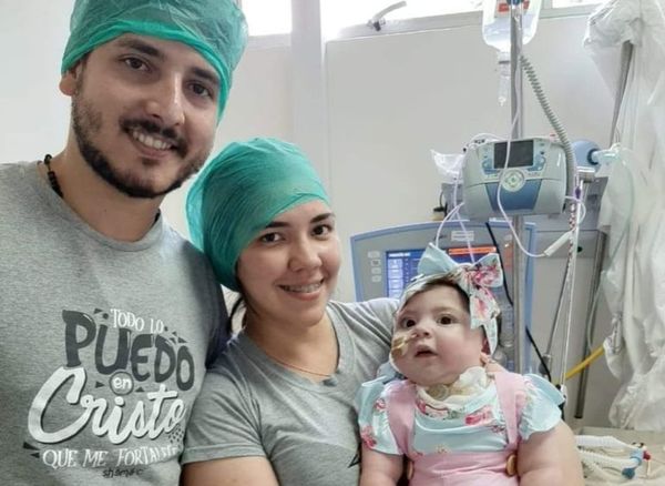 Padres de Bianca firmarán contrato para adquirir medicamento - Nacionales - ABC Color