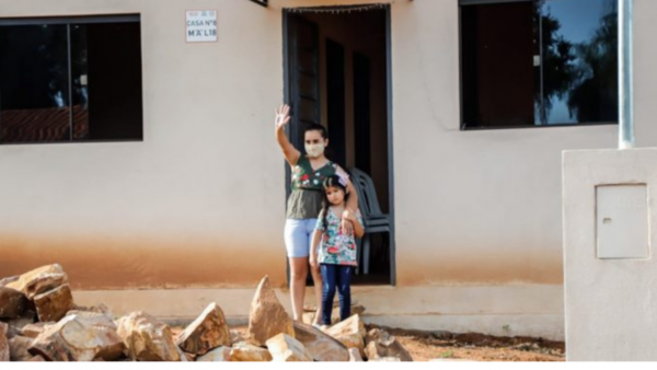 Unas 43 familias de Loma Grande acceden a nuevas viviendas sociales