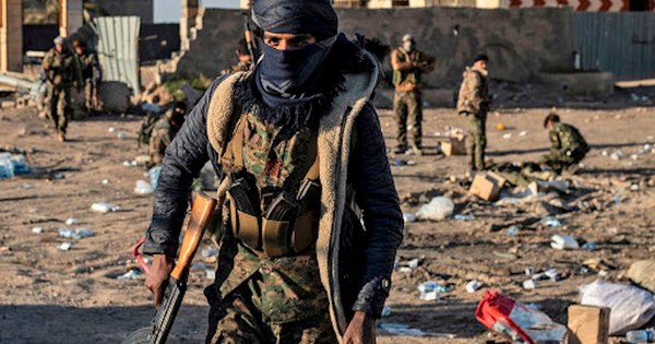 La Nación / Grupo EI mata al menos a 8 militares sirios