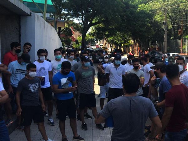 Presión y protesta buscando el retorno