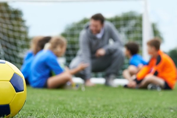 Piden que vuelvan las prácticas en las escuelas de fútbol · Radio Monumental 1080 AM