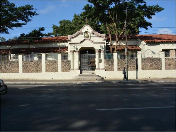 Cierran tres penitenciarías por brotes de Covid-19