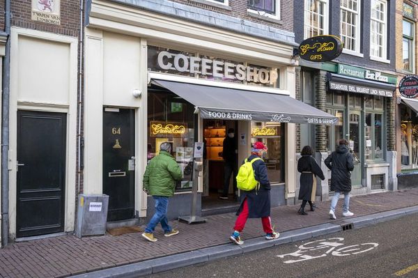 Ámsterdam se plantea prohibir la entrada de turistas a los coffeeshop - Viajes - ABC Color