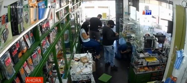 Multimillonario atraco a casa de celulares en Ñemby | Noticias Paraguay