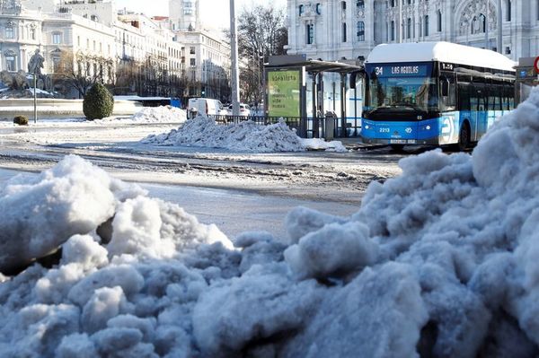 Helada histórica y movilidad mínima en un Madrid apabullado por el hielo - Mundo - ABC Color