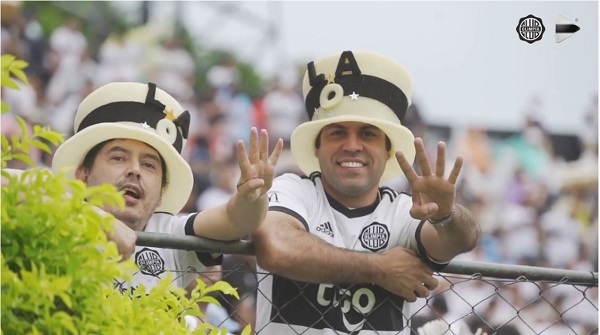 Franjeados festejan el Día del Hincha de Olimpia y marcan tendencia