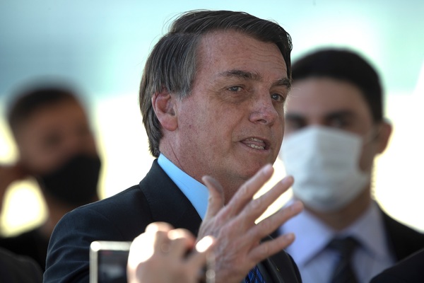 Bolsonaro dice que Ford no dijo "toda la verdad" sobre su salida de Brasil - MarketData