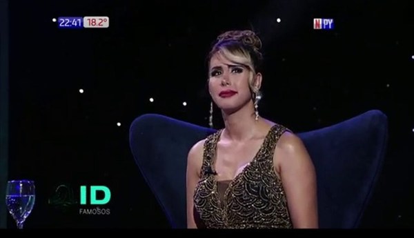 Jessica Sly posó junto a su misterioso esposo - Teleshow