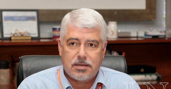 La Nación / Hospital sin equipamiento y puente de oro de Wiens generan burlas en redes sociales