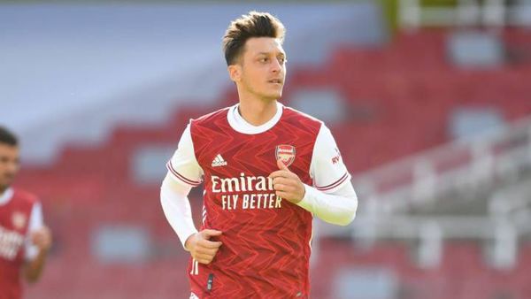 Özil quiere jugar en Turquía y Estados Unidos - Fútbol - ABC Color