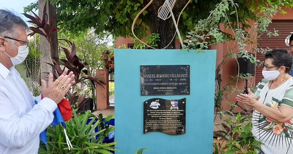 Rinden homenaje a Manuel Romero Villasanti - Noticiero Paraguay