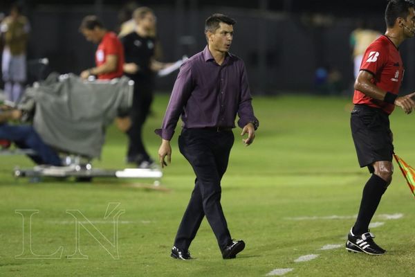 Gustavo Florentín, ofrecido como reemplazo de 'Pipo' Gorosito