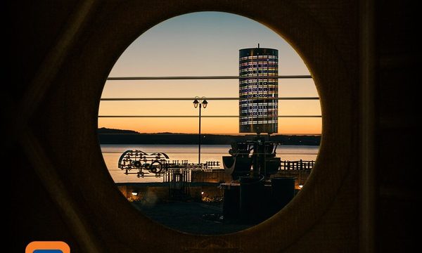 “La Morena” una instalación que rememora la guitarra que  cambió la historia de la música paraguaya