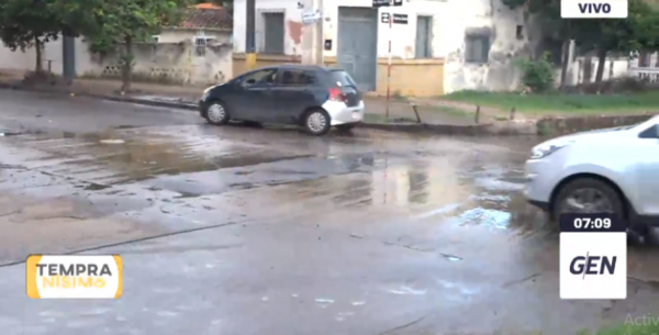 HOY / Essap repara registro, tras accidente de ciclista que casi termina en tragedia
