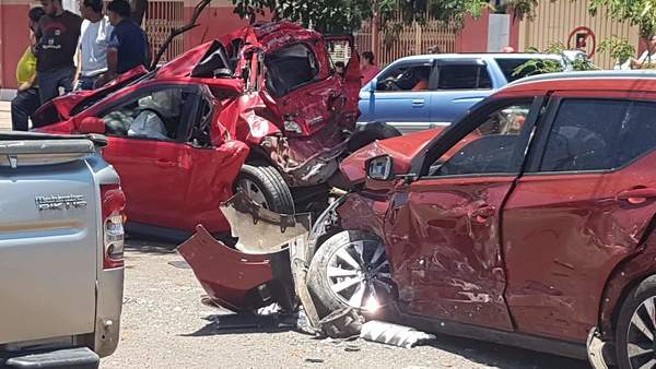 Afectado en el múltiple choque habló con el conductor del tractocamión: “Le dije ‘mataste mi vehículo y mi trabajo” » Ñanduti