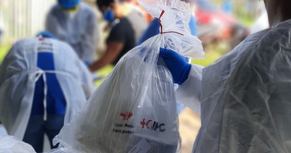 La Nación / Concepción: Cruz Roja Paraguaya entregó kits de protección en asentamientos
