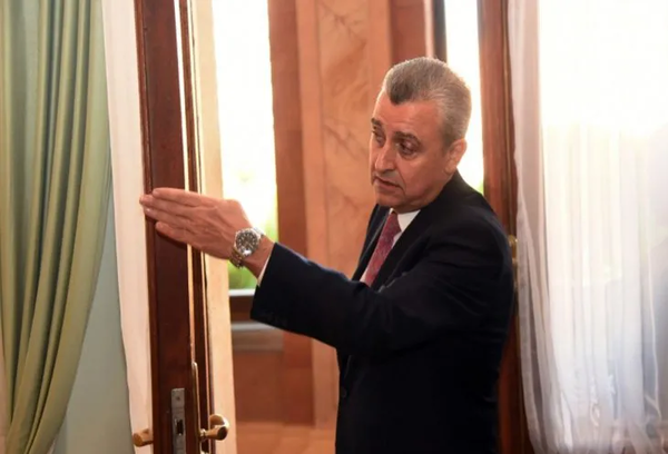Tratan interpelación de Villamayor tras salvar a Lichi con voto liberal - Noticiero Paraguay