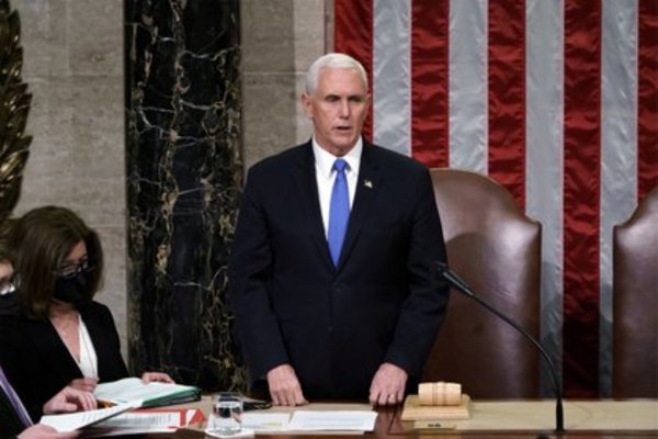 El Congreso de Estados Unidos pidió activar la destitución de Trump pese al rechazo de Pence » Ñanduti