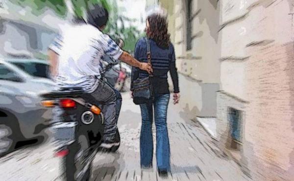 Encarnación; Mujer fue víctima de motochorros – Prensa 5