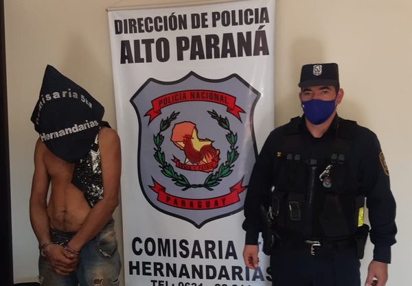 Detienen a hombre que con varilla amenazó a su madre y hermana