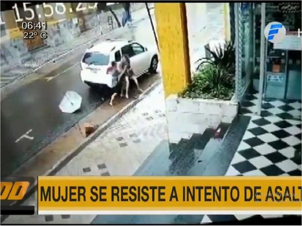 Jueza sufre intento de asalto al salir de un cajero