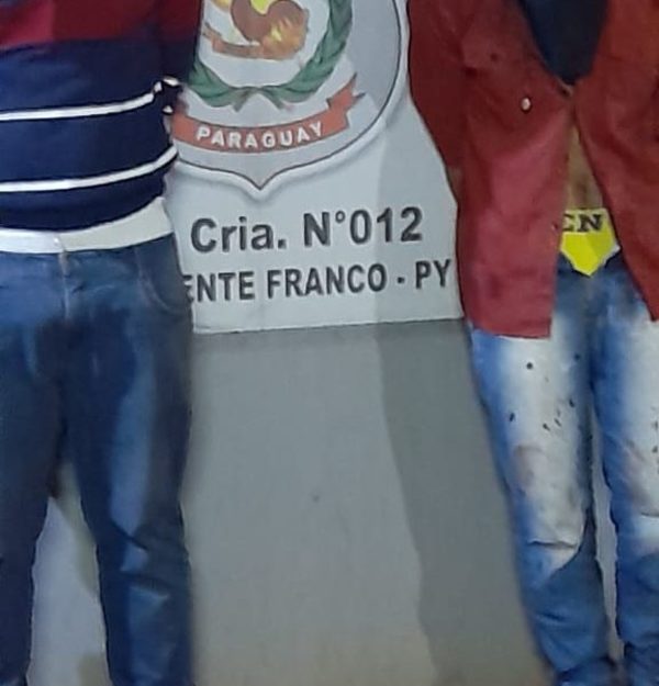 Detienen a hombres que agredieron a policías