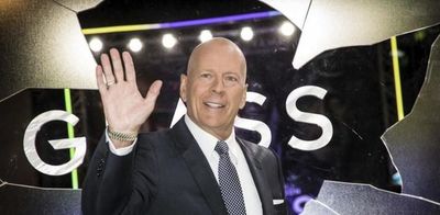 Bruce Willis fue rajado de comercio por negarse a usar mascarilla