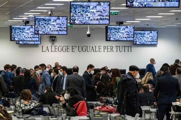 Italia inicia el mayor juicio contra la poderosa mafia calabresa - Mundo - ABC Color