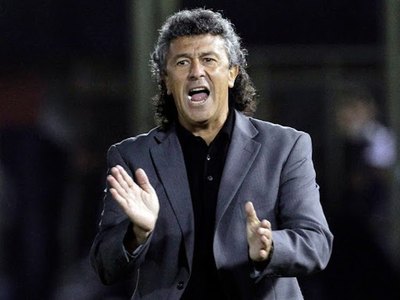 Crónica / Gorosito no se mueve de Olimpia