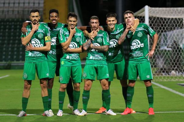 Chapecoense vuelve al Brasileirão - Fútbol - ABC Color