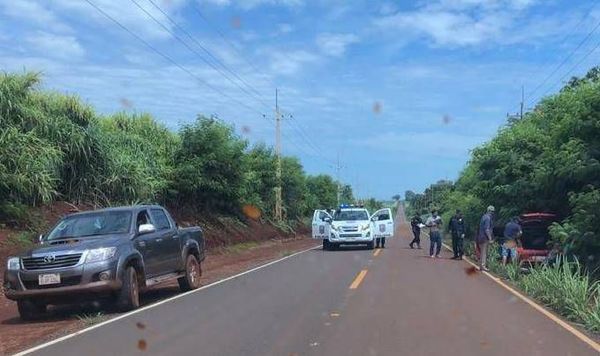 Interceptan a tiros un vehículo y roban G. 17 millones - ABC en el Este - ABC Color