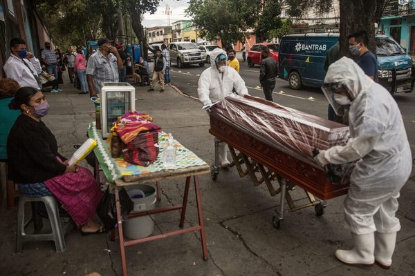 Guatemala reporta otros 37 muertos y más de 1.000 contagios de la covid-19 - MarketData