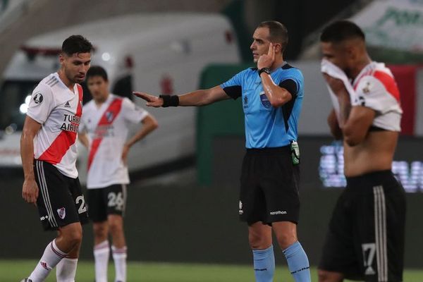 El VAR en el Palmeiras-River Plate - Fútbol - ABC Color