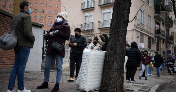 La Nación / Récord en España: casi 39.000 casos diarios de COVID-19