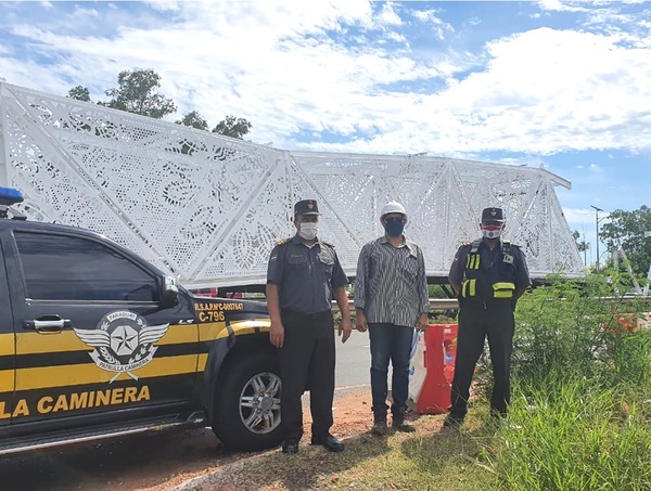 MOPC cerrará este domingo autopista Ñu Guasú para izaje y montaje final de pasarela "crochet de ñanduti" - ADN Digital