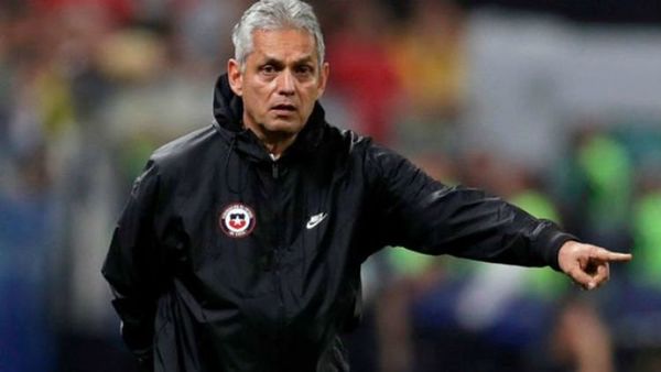 Reinaldo Rueda deja de ser seleccionador de Chile