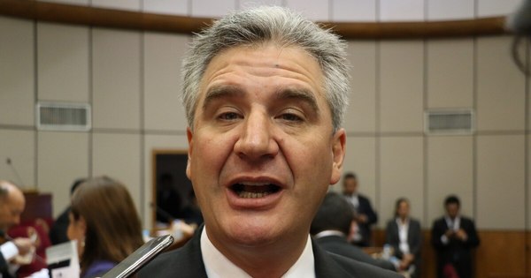 La Nación / Pedido de juicio político a Abdo impulsado por el FG “es totalmente falso”, afirman
