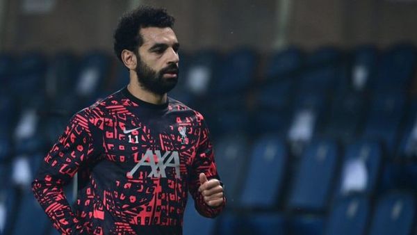 Mohamed Salah le dona a su pueblo una ambulancia