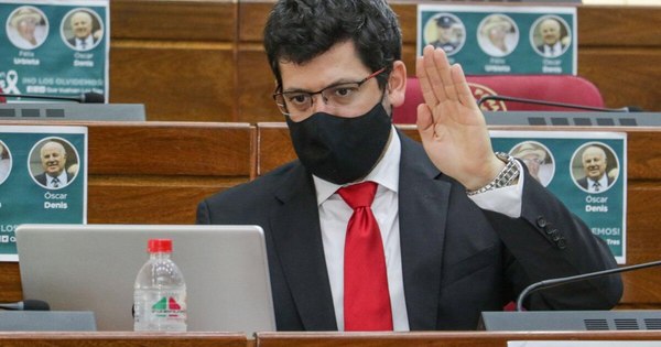 La Nación / Villamayor debe aclarar varios puntos durante interpelación, sostiene diputado