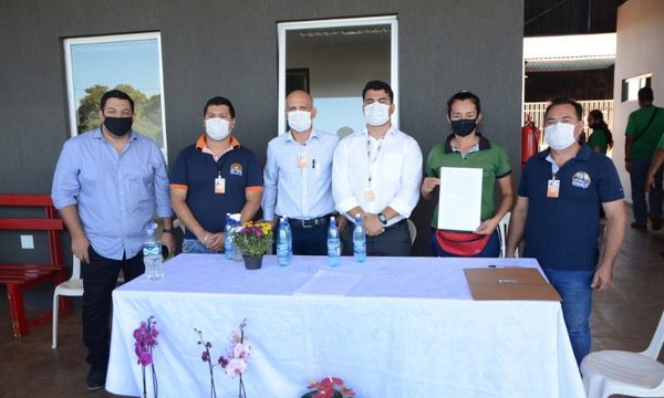 Firman contrato por 10 años con casilleros de parada interurbana