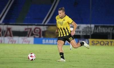 APF sanciona a Raúl Bobadilla con cinco partidos de suspensión