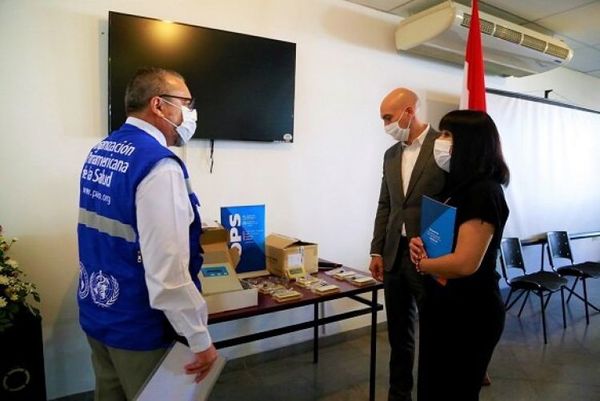 OPS Paraguay entrega equipos para mejorar almacenamiento y cadena de frío de vacunas anti COVID-19
