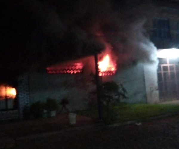 Vivienda se incendia en CDE