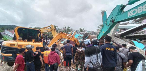 Al menos 35 muertos y más de 600 heridos tras un fuerte terremoto en Indonesia - ADN Digital