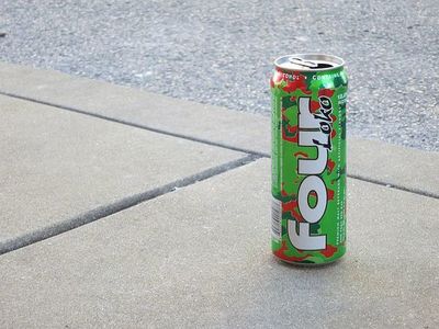 Denuncian que en minimercados venden “Four Loko” a niños  - Nacionales - ABC Color