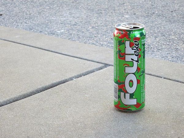 Denuncian que en minimercados venden “Four Loko” a niños - Nacionales - ABC Color
