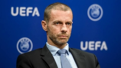 HOY / Primer ministro esloveno acusa al presidente de la UEFA de intromisión en política