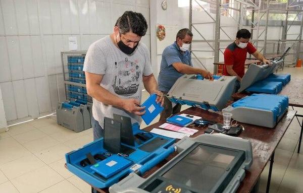 Verifican 3.000 máquinas de votación de cara a las Internas – Diario TNPRESS